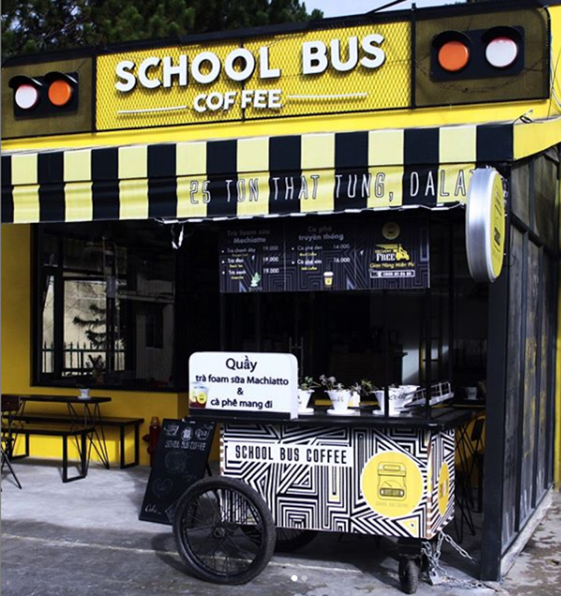 School Bus Coffee - 9493.corner